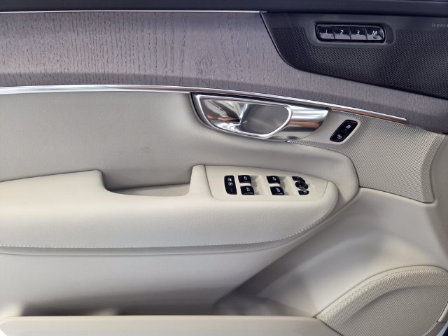 New 2026 Volvo XC90 B6 Ultra w/ Protection Package AWD/4WD image 26