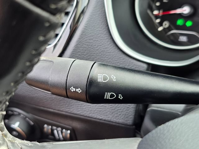 Used 2020 Jeep Compass Latitude FWD image 36