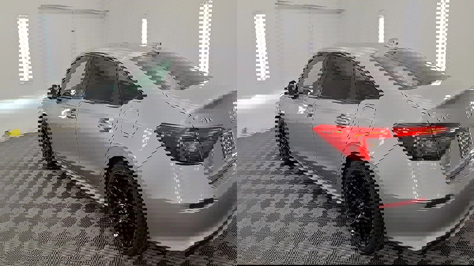 Used 2022 Honda Civic Sport image 2