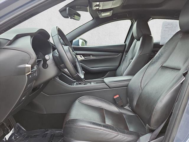 Used 2020 MAZDA MAZDA3 Hatchback w/ Premium Package FWD image 15