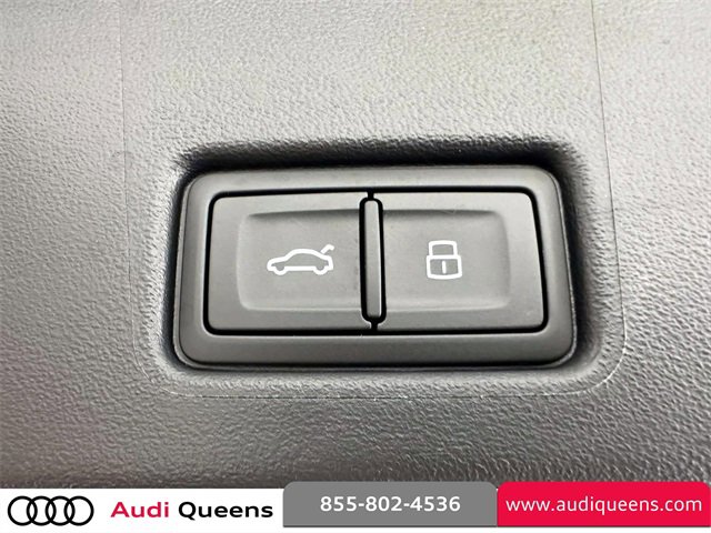 Used 2025 Audi Q4 e-tron Premium Plus w/ Premium Plus image 11