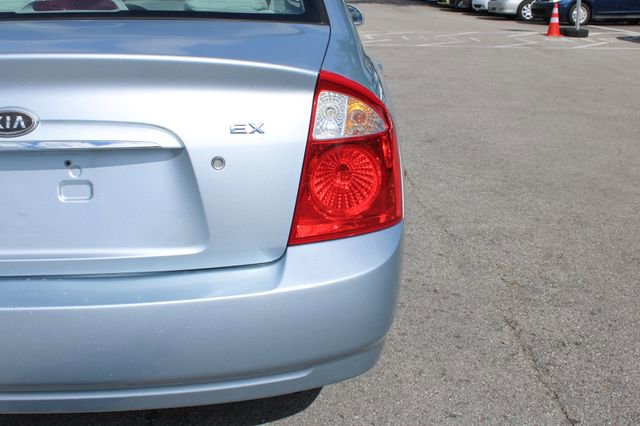 Used 2006 Kia Spectra EX FWD image 36