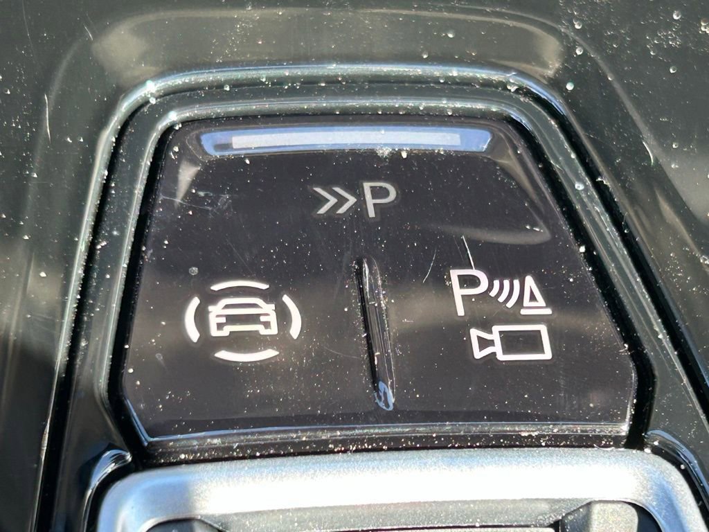 Used 2025 Audi Q6 e-tron Premium w/ Convenience Package image 38