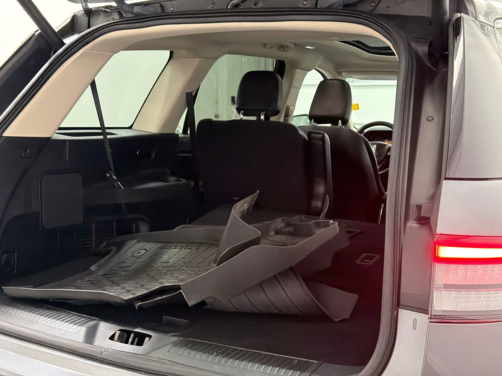 Certified 2022 Lincoln Aviator AWD w/ Premium Package image 8