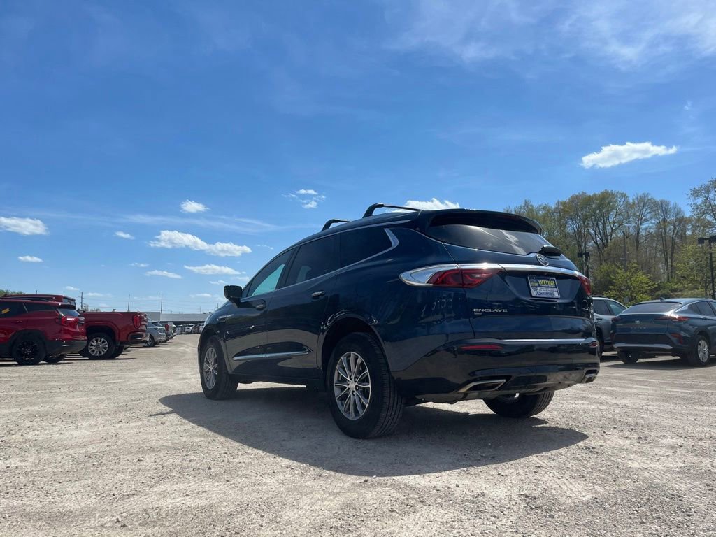 Used 2022 Buick Enclave Essence w/ Trailering Package, 5000 lbs. AWD/4WD image 10