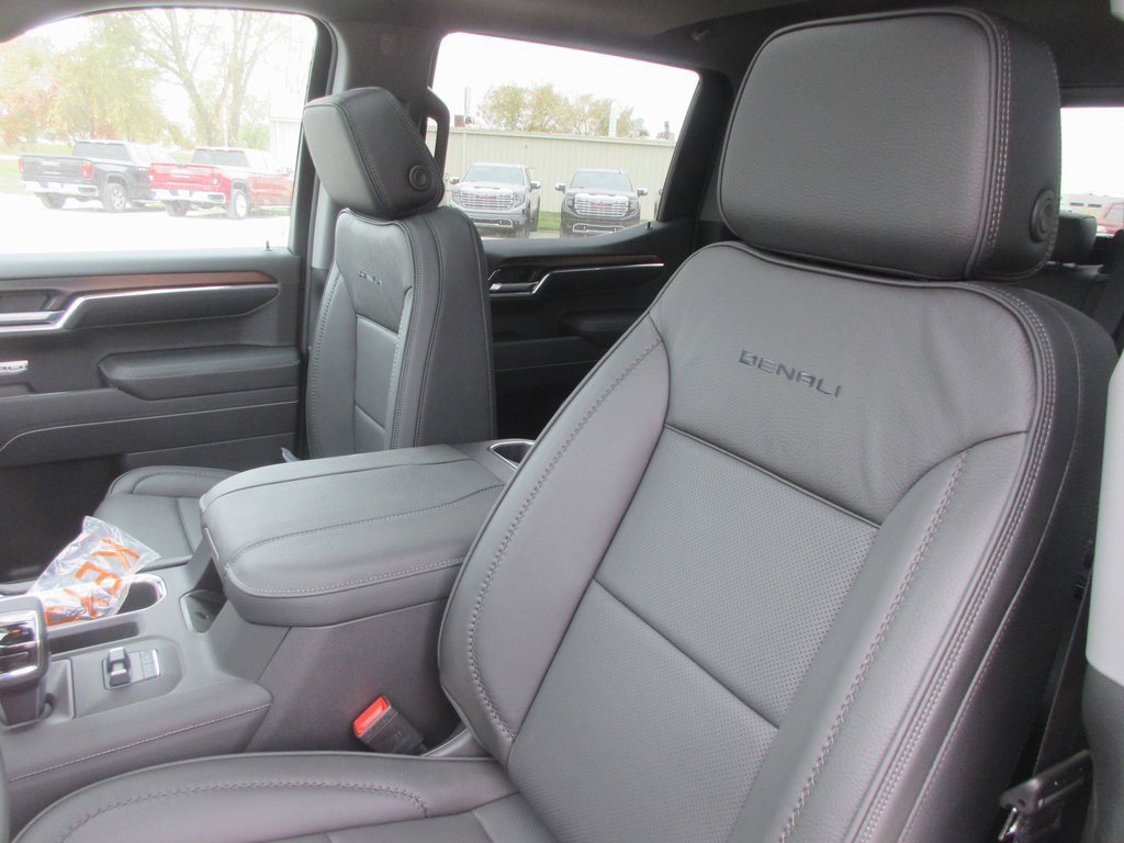 New 2026 GMC Sierra 1500 Denali w/ Denali Reserve Package image 15