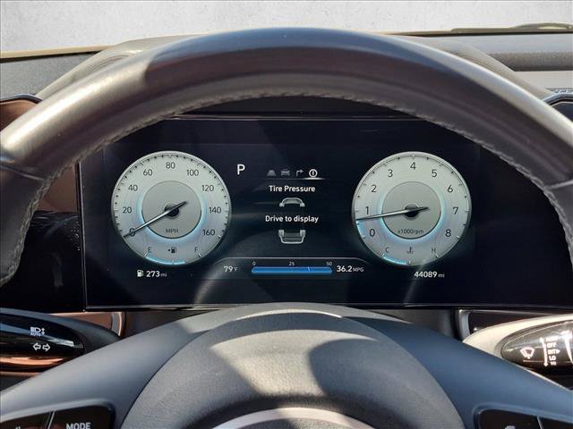 Used 2025 Hyundai Elantra SEL FWD image 11