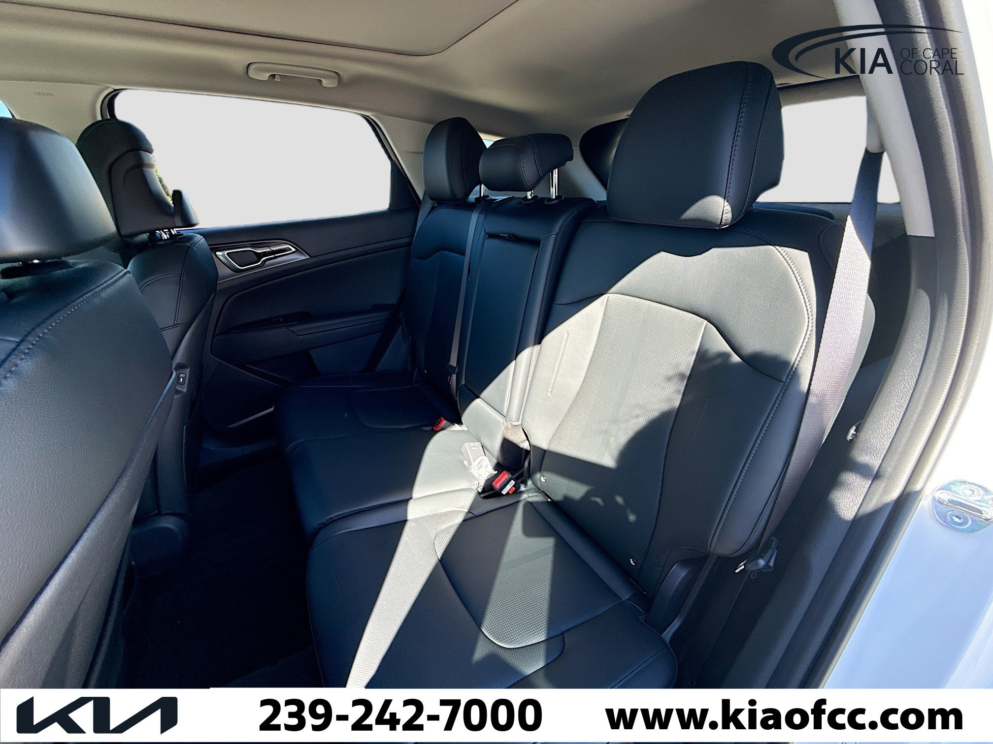 New 2026 Kia Sportage EX w/ EX Panorama Roof Package image 18