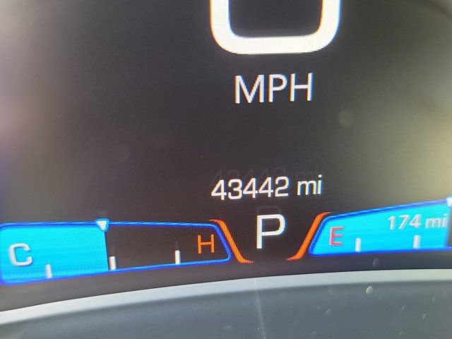 Used 2015 Chrysler 300 C RWD image 27