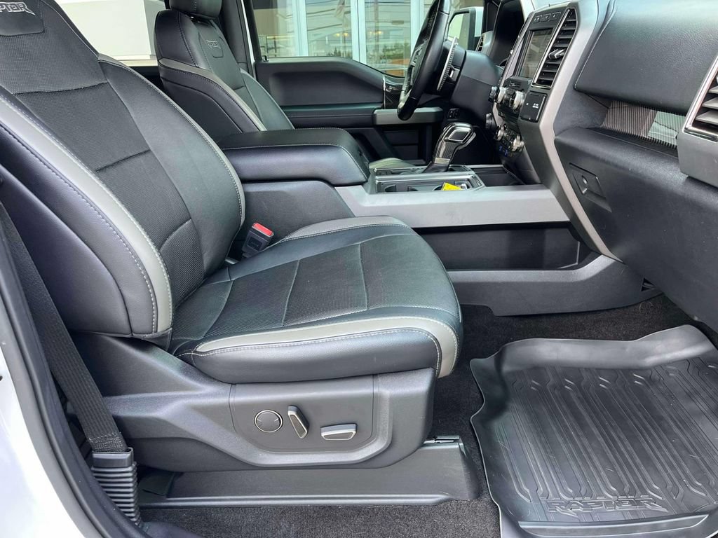 Used 2018 Ford F150 Raptor w/ Equipment Group 802A Luxury AWD/4WD image 21
