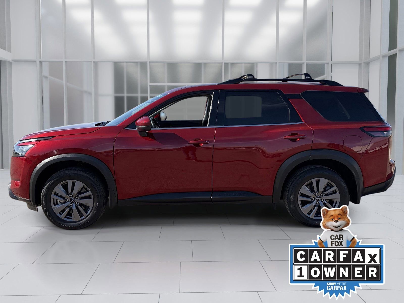 Certified 2024 Nissan Pathfinder SV w/ Black Appearance Package image 3