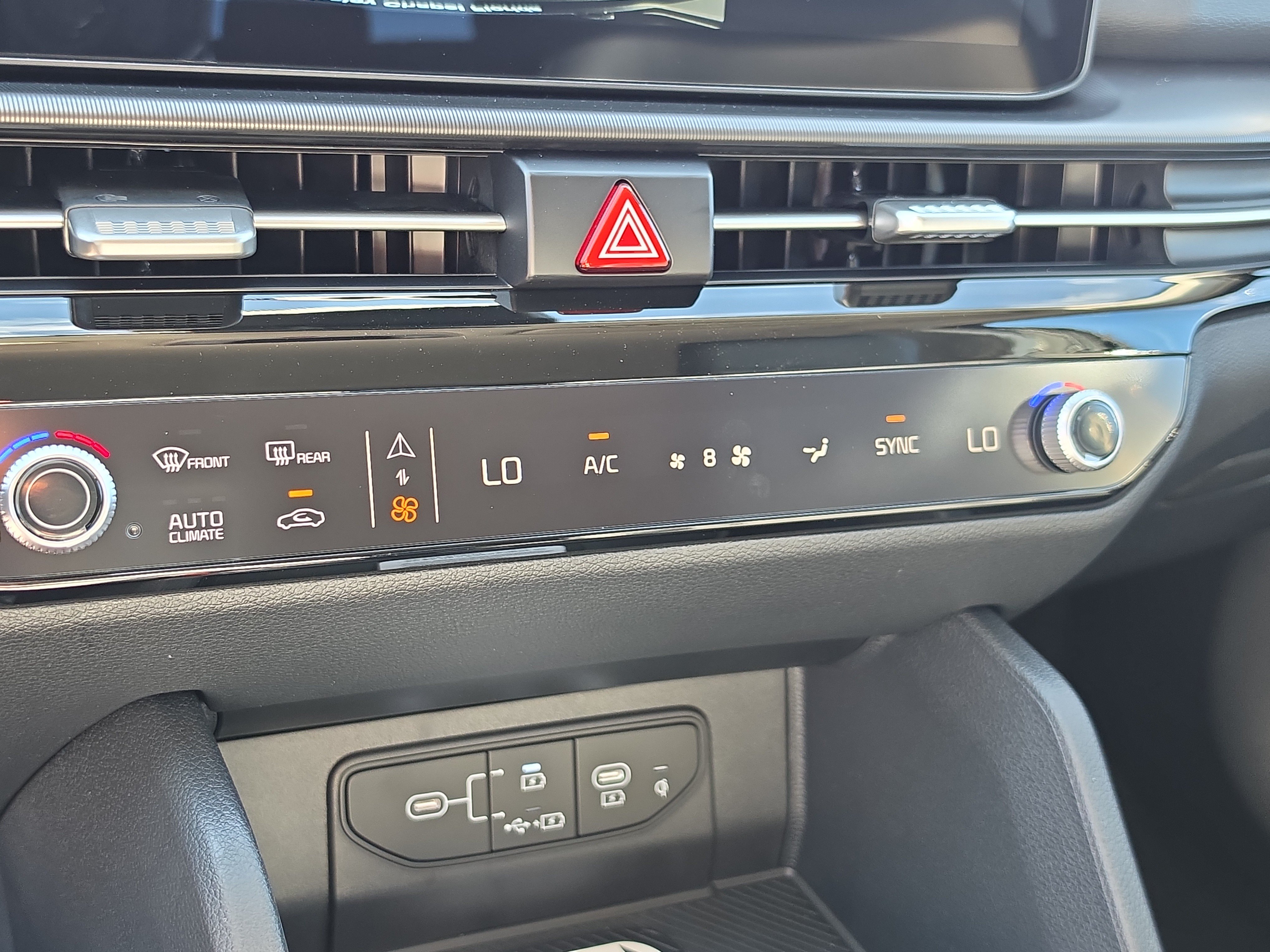 New 2027 Kia Sportage EX FWD image 25