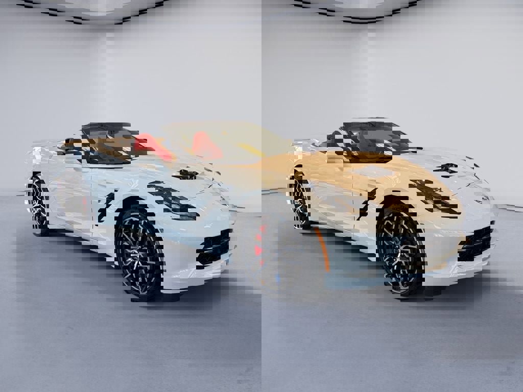 Used 2015 Chevrolet Corvette Stingray Convertible w/ 2LT Preferred Equipment Group RWD image 2