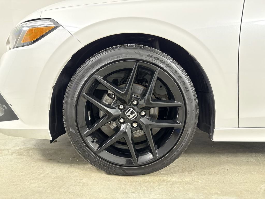 Used 2023 Honda Civic Sport image 13