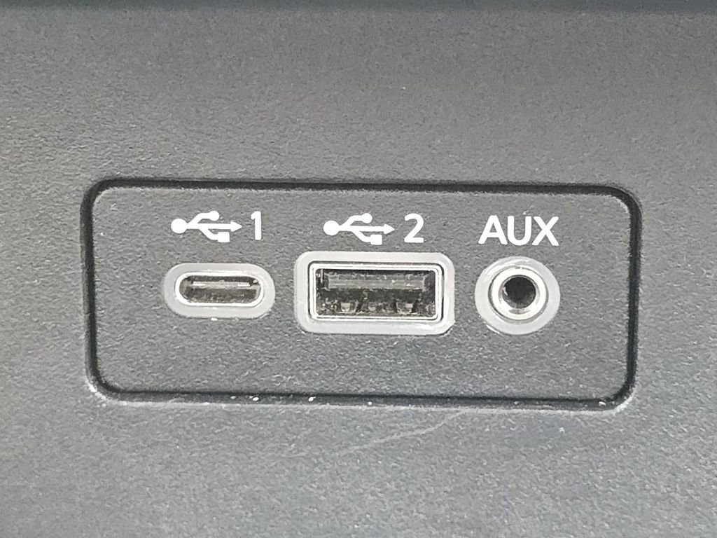 Used 2024 Nissan Altima 2.5 SV image 4