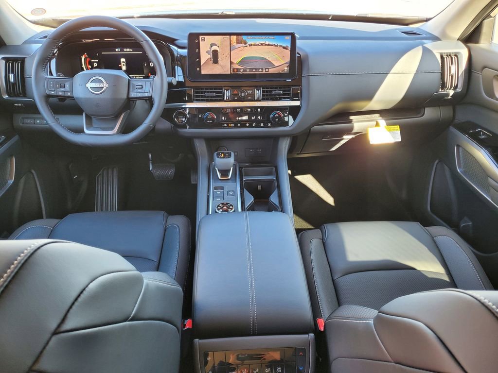 New 2026 Nissan Pathfinder SL image 13