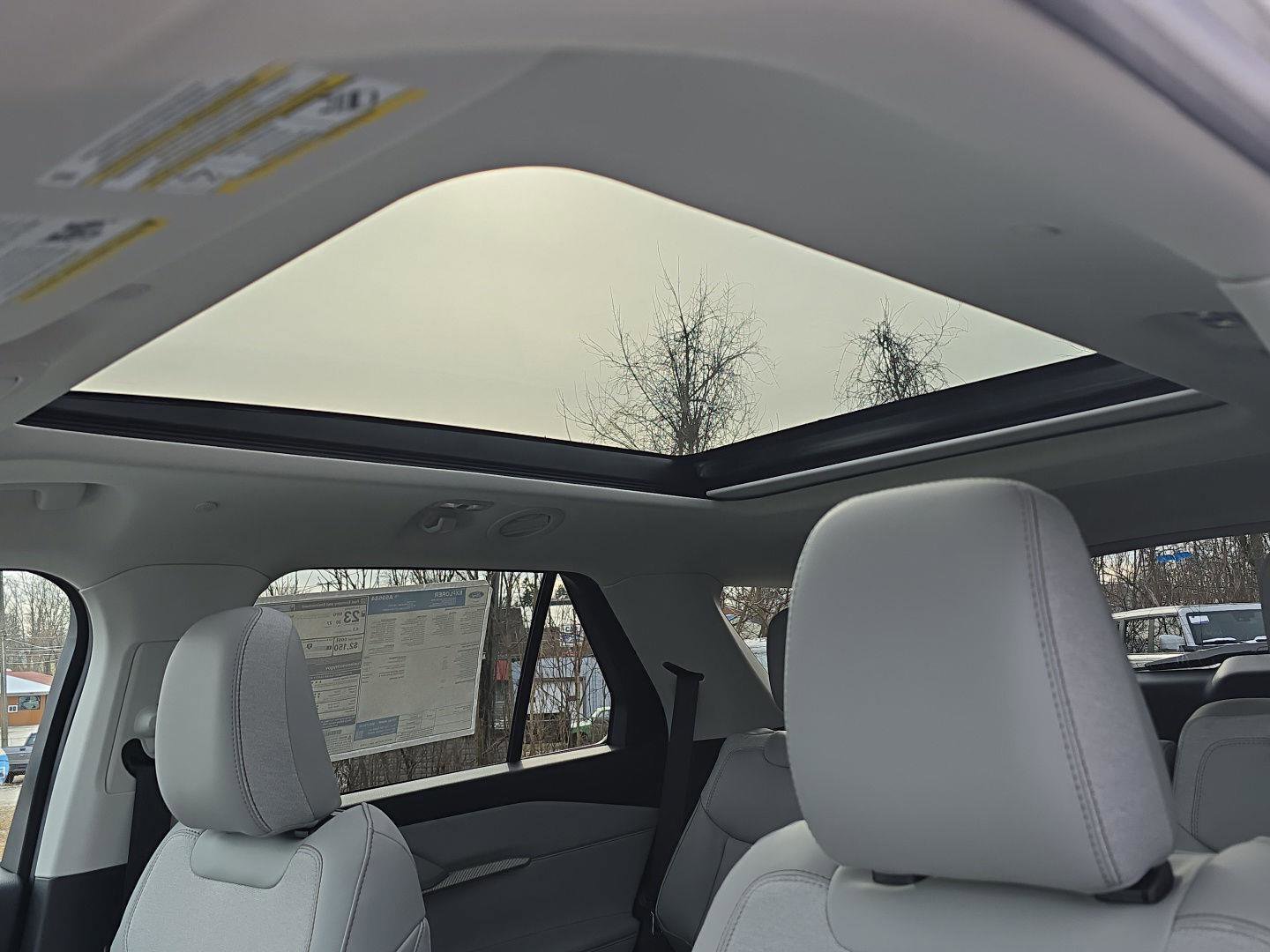 New 2026 Ford Explorer Active w/ Active Comfort Package image 30