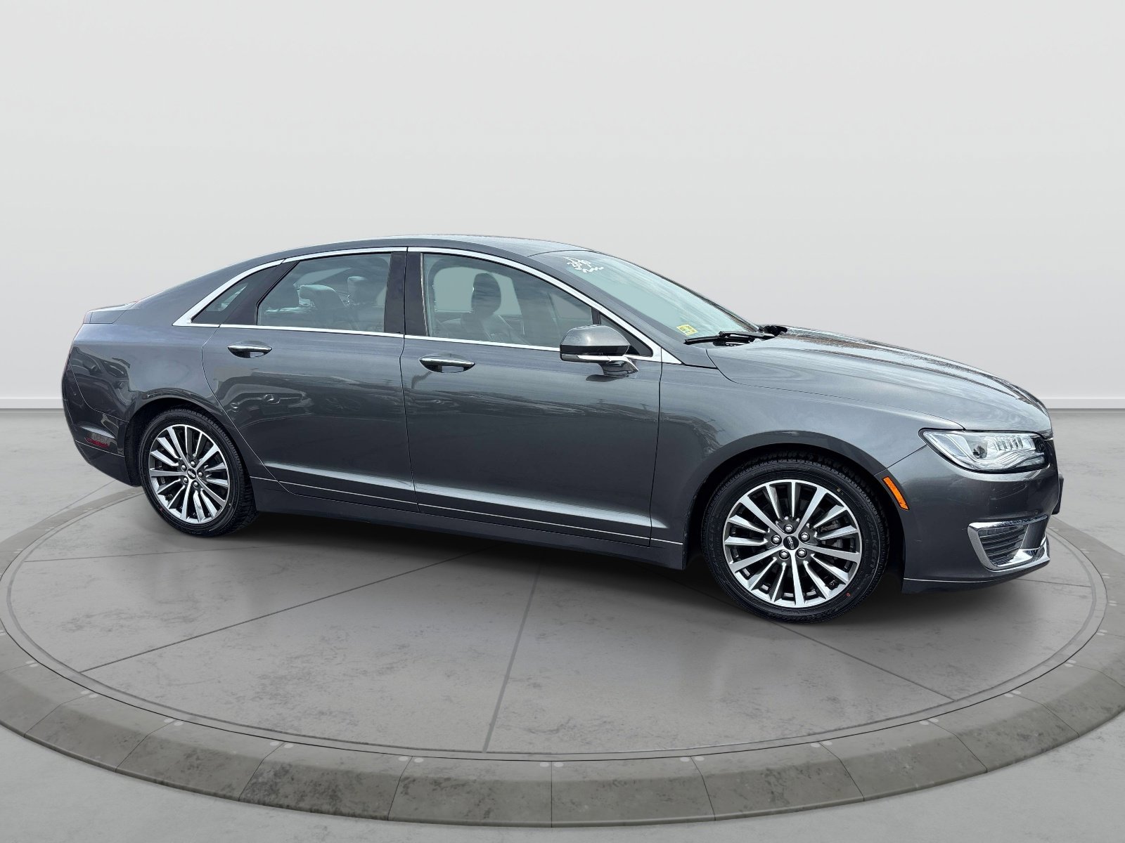 Used 2019 Lincoln MKZ Premiere AWD/4WD image 4