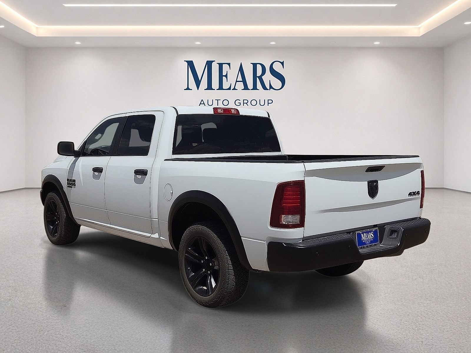 Used 2024 RAM 1500 Classic Warlock AWD/4WD image 3