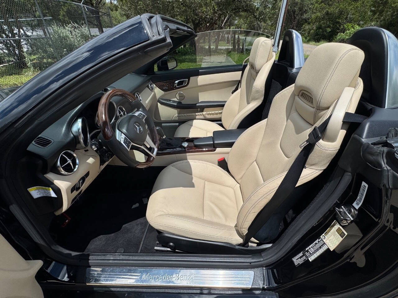 Used 2013 Mercedes-Benz SLK 250 image 18