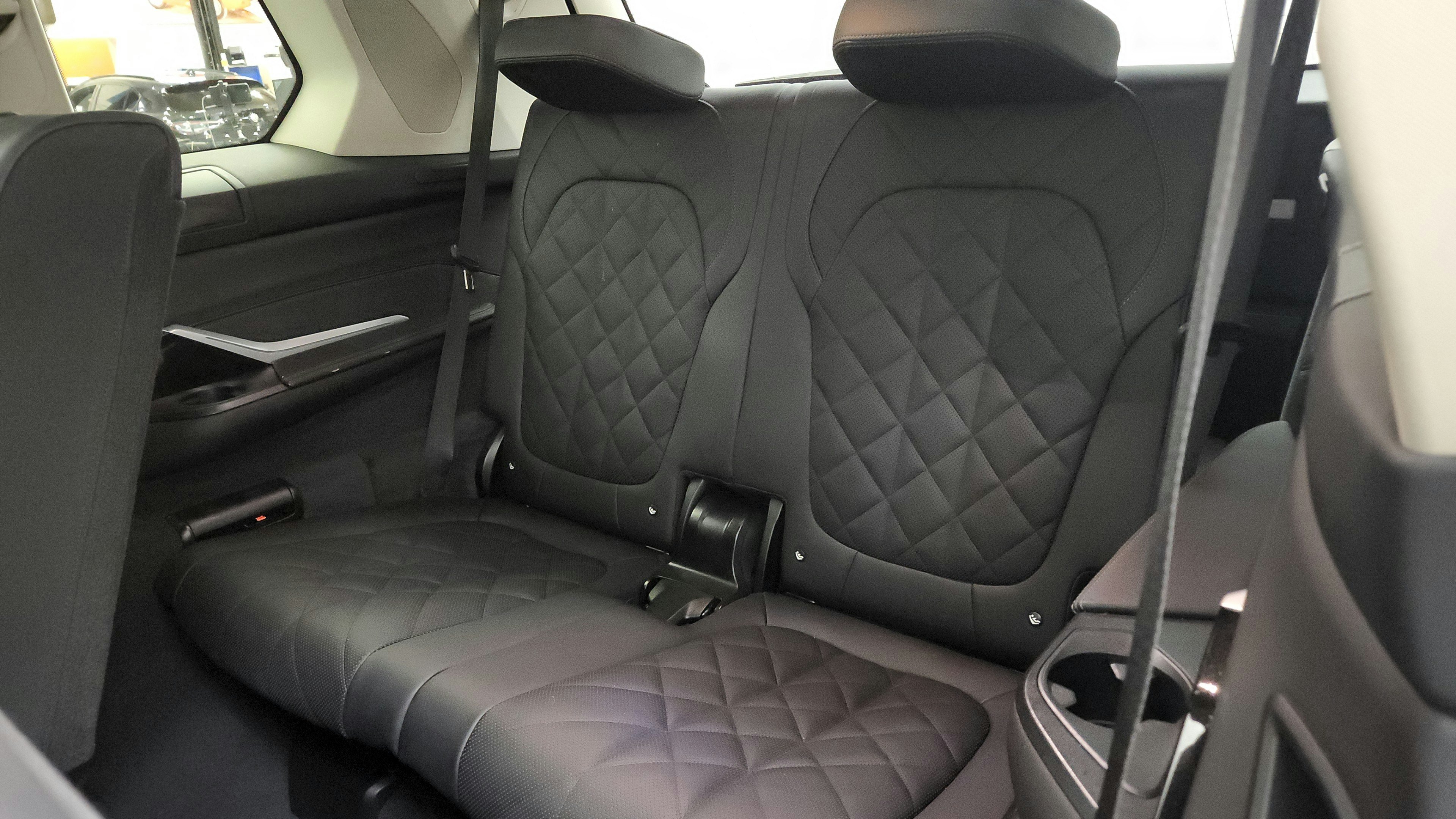 Used 2025 BMW X7 xDrive40i AWD/4WD image 29