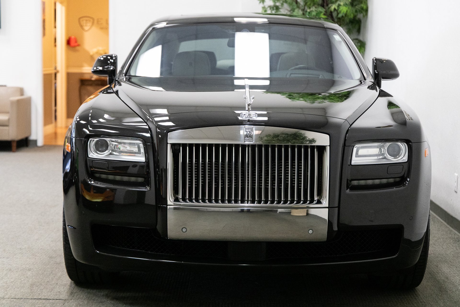 Used 2014 Rolls-Royce Ghost image 12
