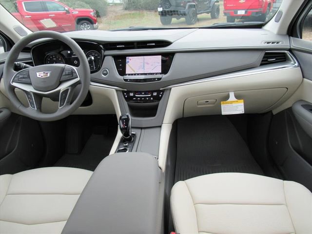 New 2026 Cadillac XT5 Premium Luxury w/ Driver Assist Package FWD image 12