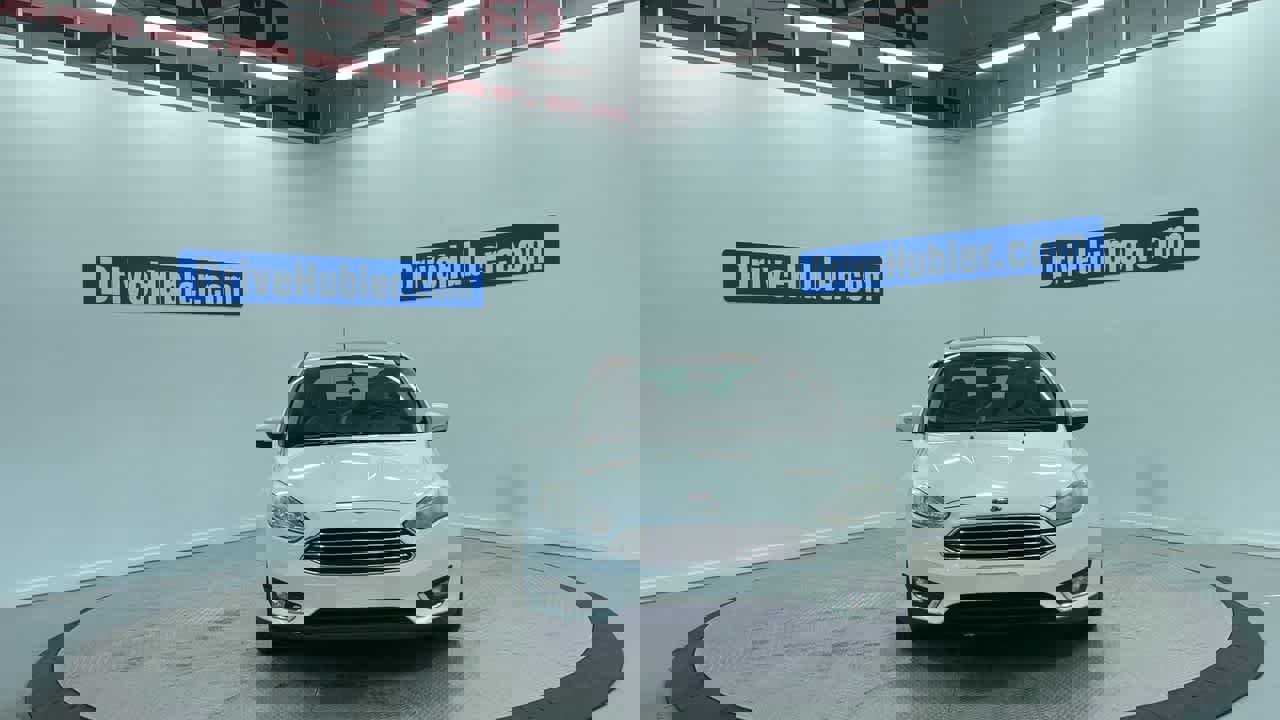 Used 2016 Ford Focus Titanium image 6