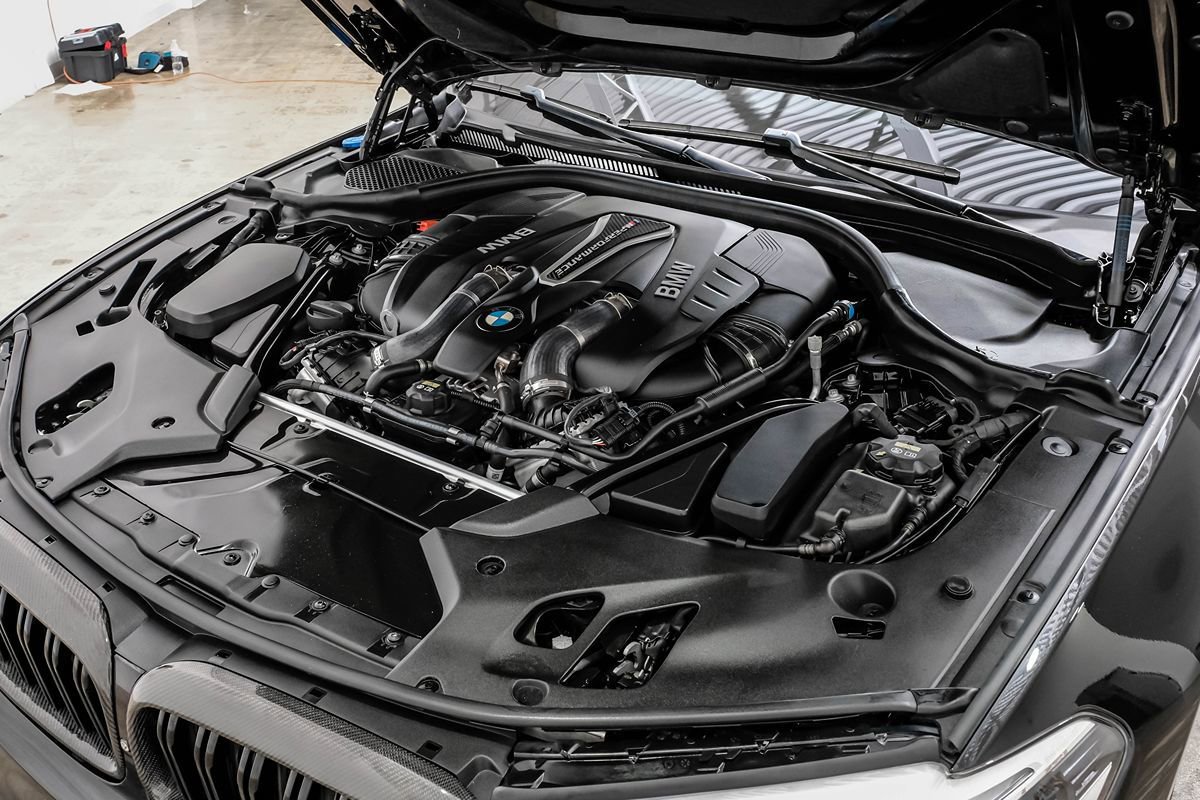Used 2018 BMW M550i xDrive image 46