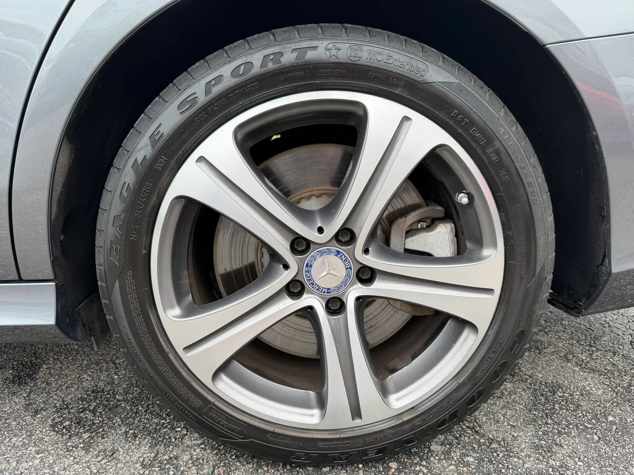 Used 2017 Mercedes-Benz E 400 4MATIC Wagon image 36