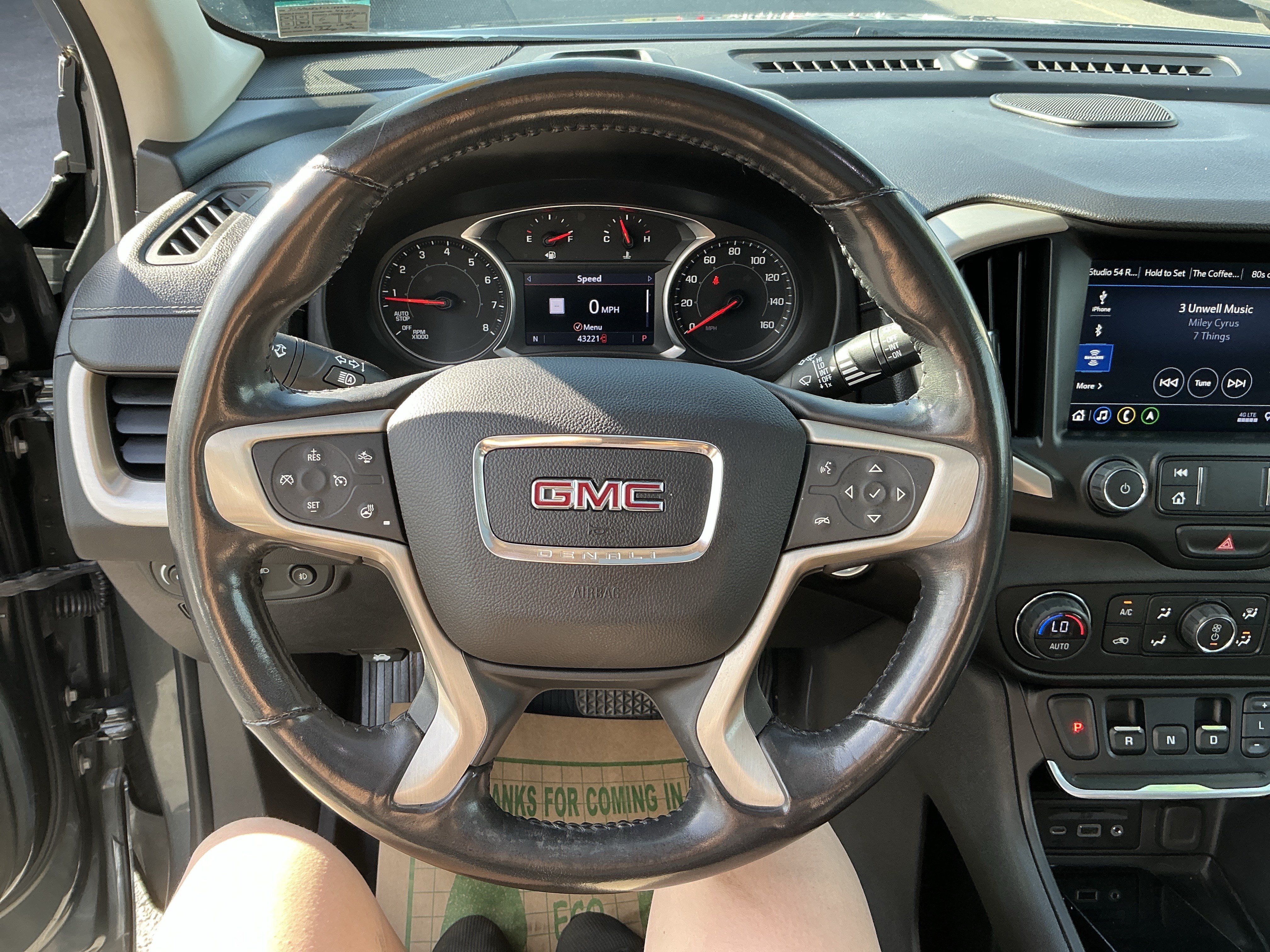 Used 2020 GMC Terrain Denali w/ Denali Premium Package AWD/4WD image 16