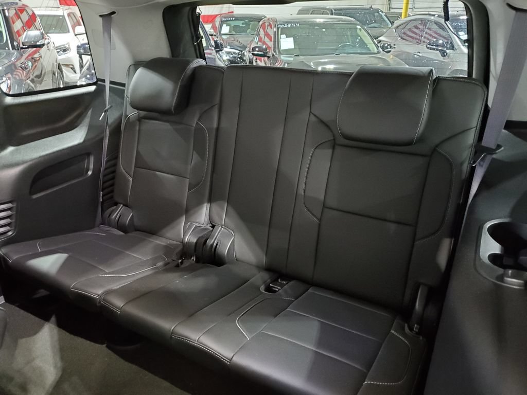 Used 2016 GMC Yukon SLT w/ Open Road Package AWD/4WD image 26