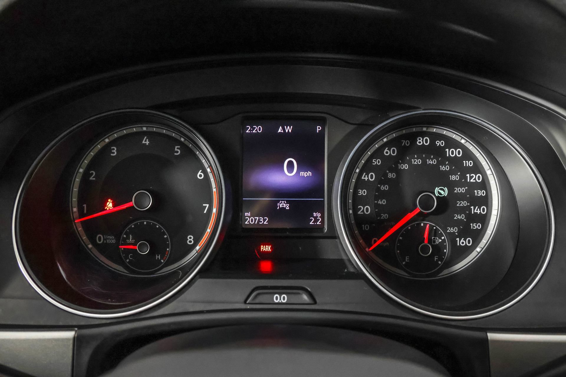 Used 2020 Volkswagen Atlas Cross Sport SE w/ Towing Package image 29