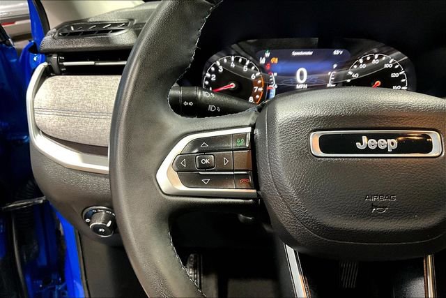 Used 2022 Jeep Compass Latitude AWD/4WD image 10