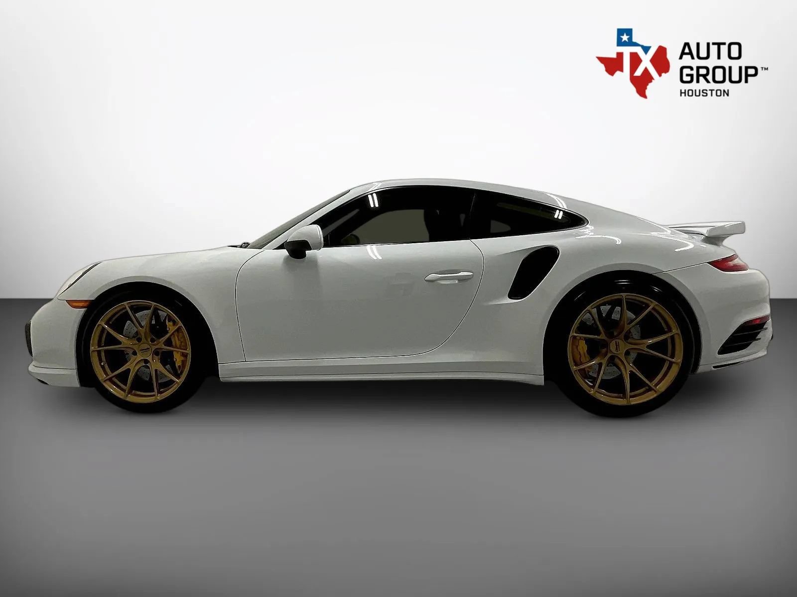 Used 2017 Porsche 911 Turbo S AWD/4WD image 10