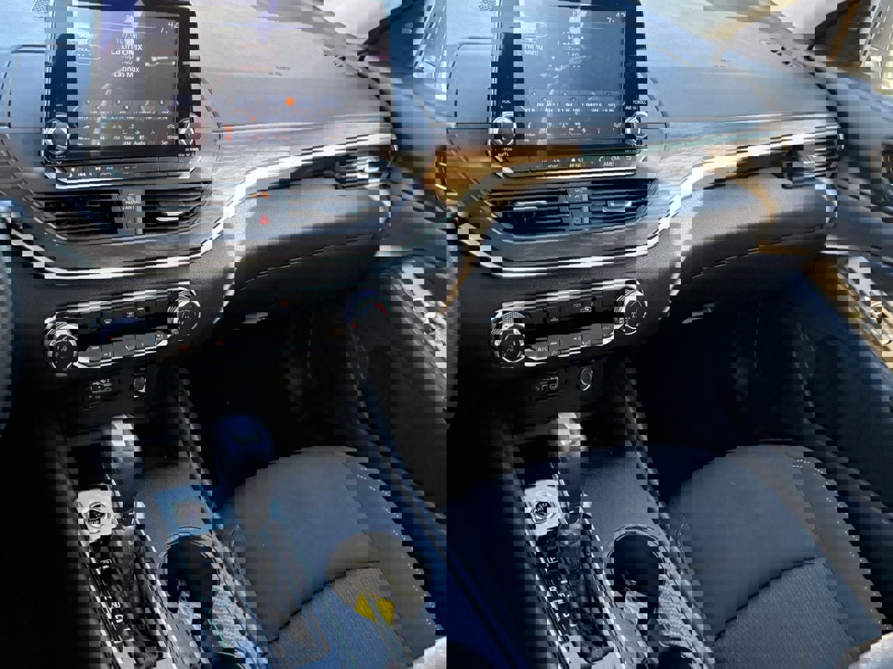 Certified 2025 Nissan Altima 2.5 SV image 14