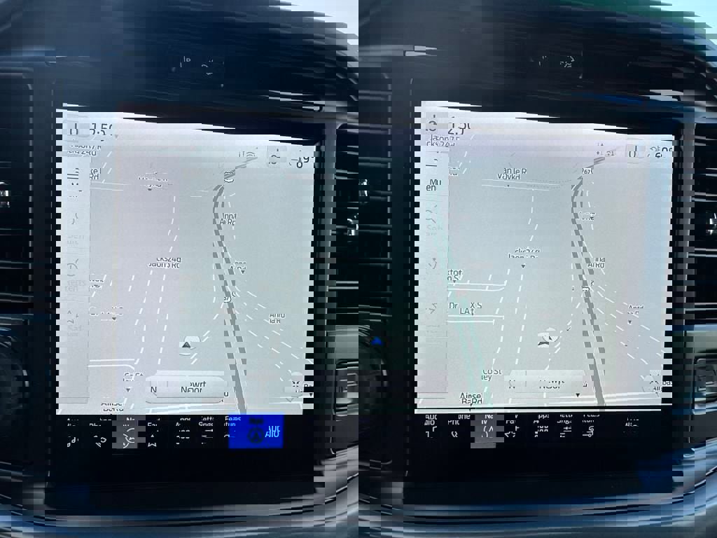 New 2025 Ford F150 XLT w/ Equipment Group 302A MID image 10