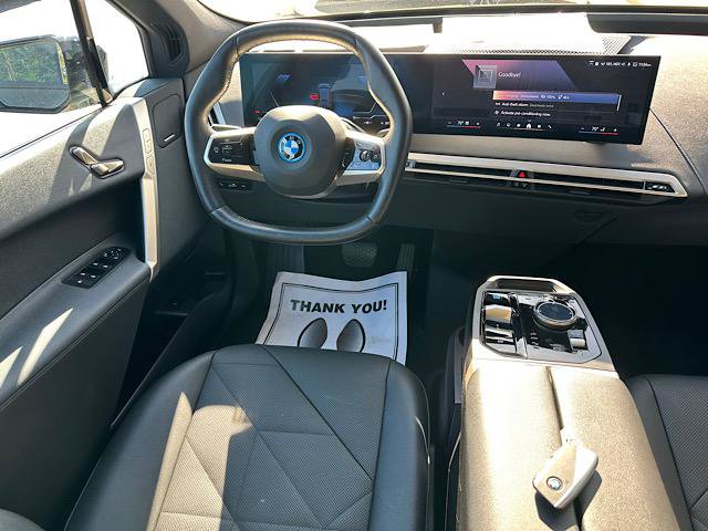 Used 2025 BMW iX xDrive50 AWD/4WD image 21