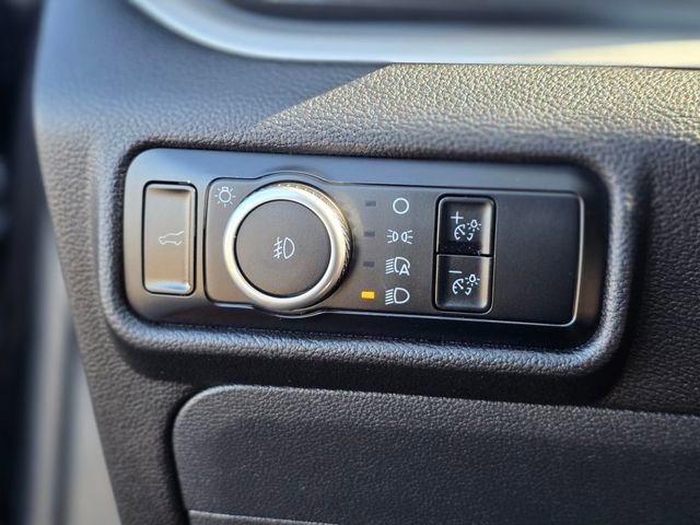 Used 2024 Ford Explorer XLT w/ Equipment Group 202A image 42