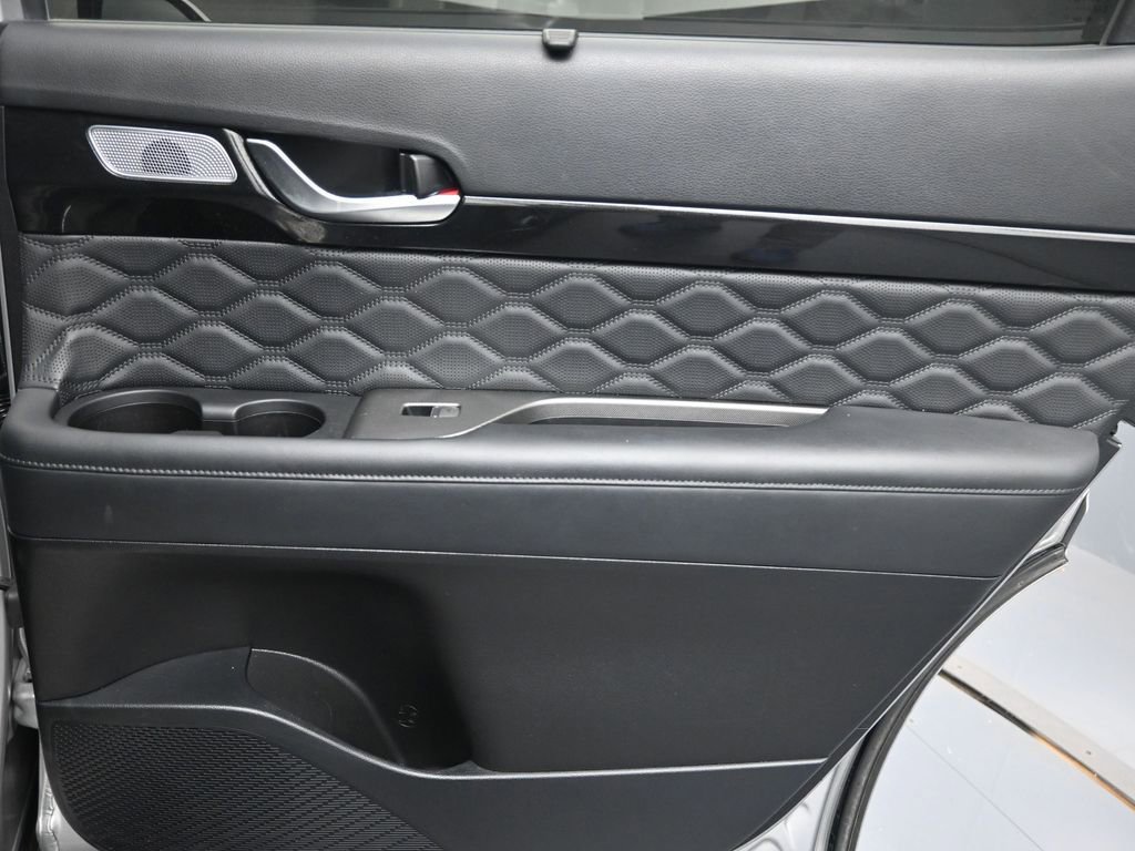 Used 2022 Hyundai Palisade Calligraphy image 29