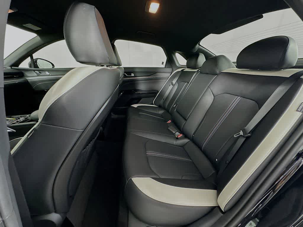Used 2025 Kia K5 GT-Line FWD image 12