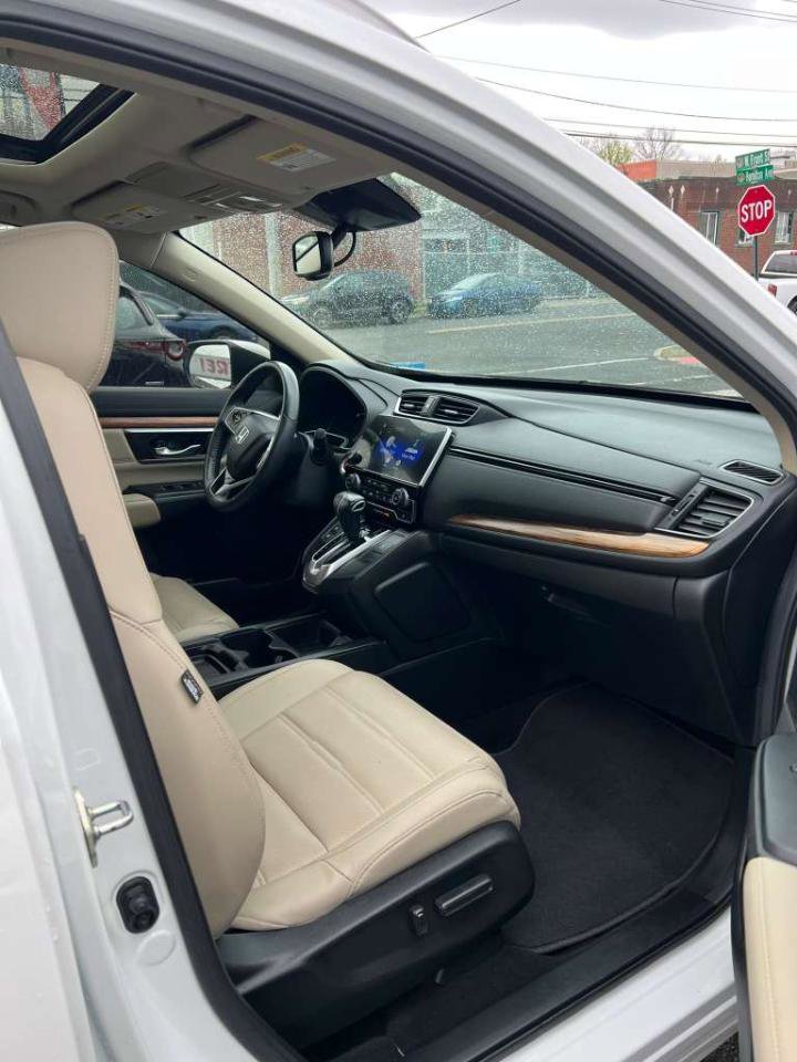 Used 2019 Honda CR-V Touring image 23