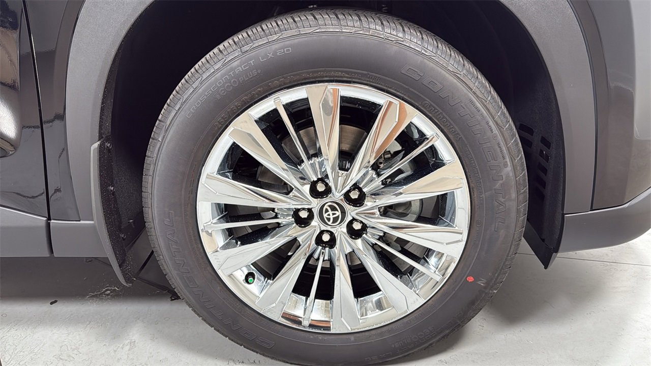 New 2025 Toyota Grand Highlander AWD image 22