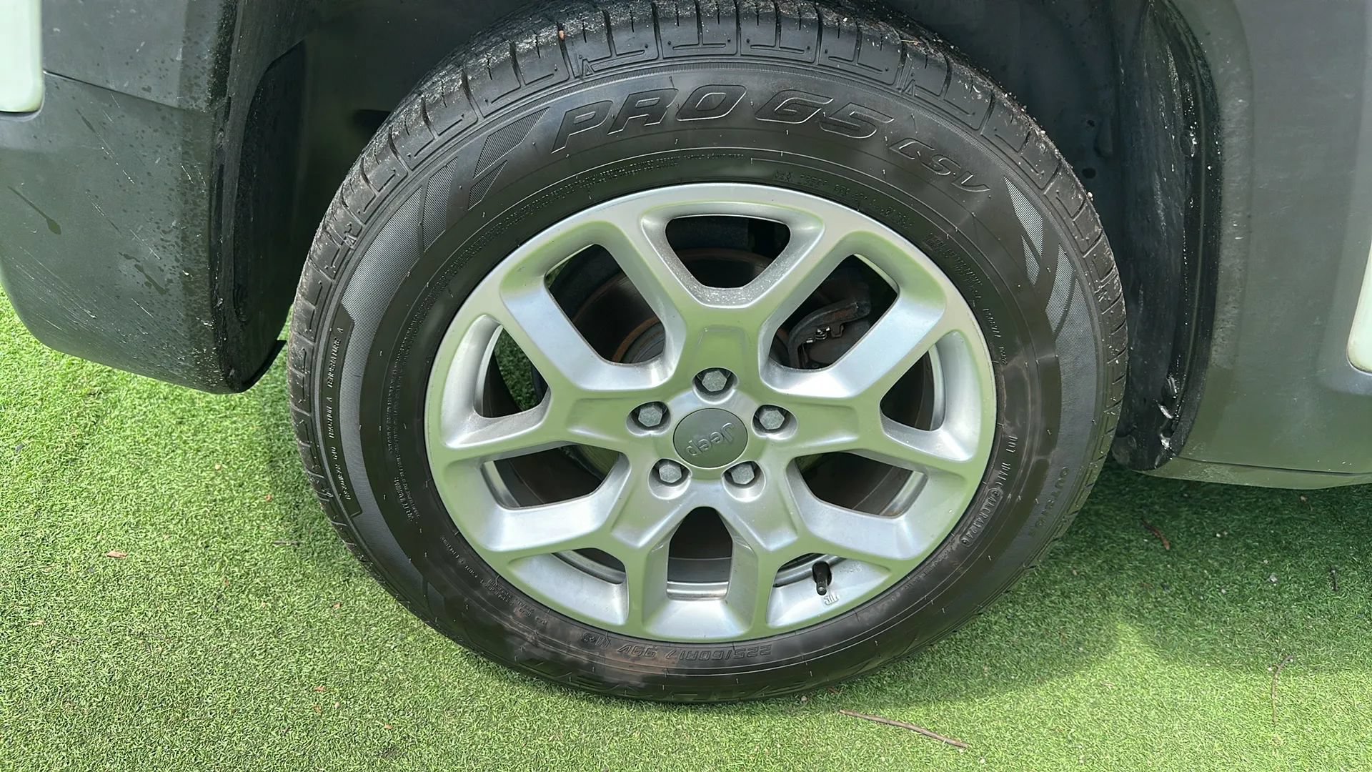 Used 2016 Jeep Renegade Latitude w/ Safety & Security Group FWD image 47
