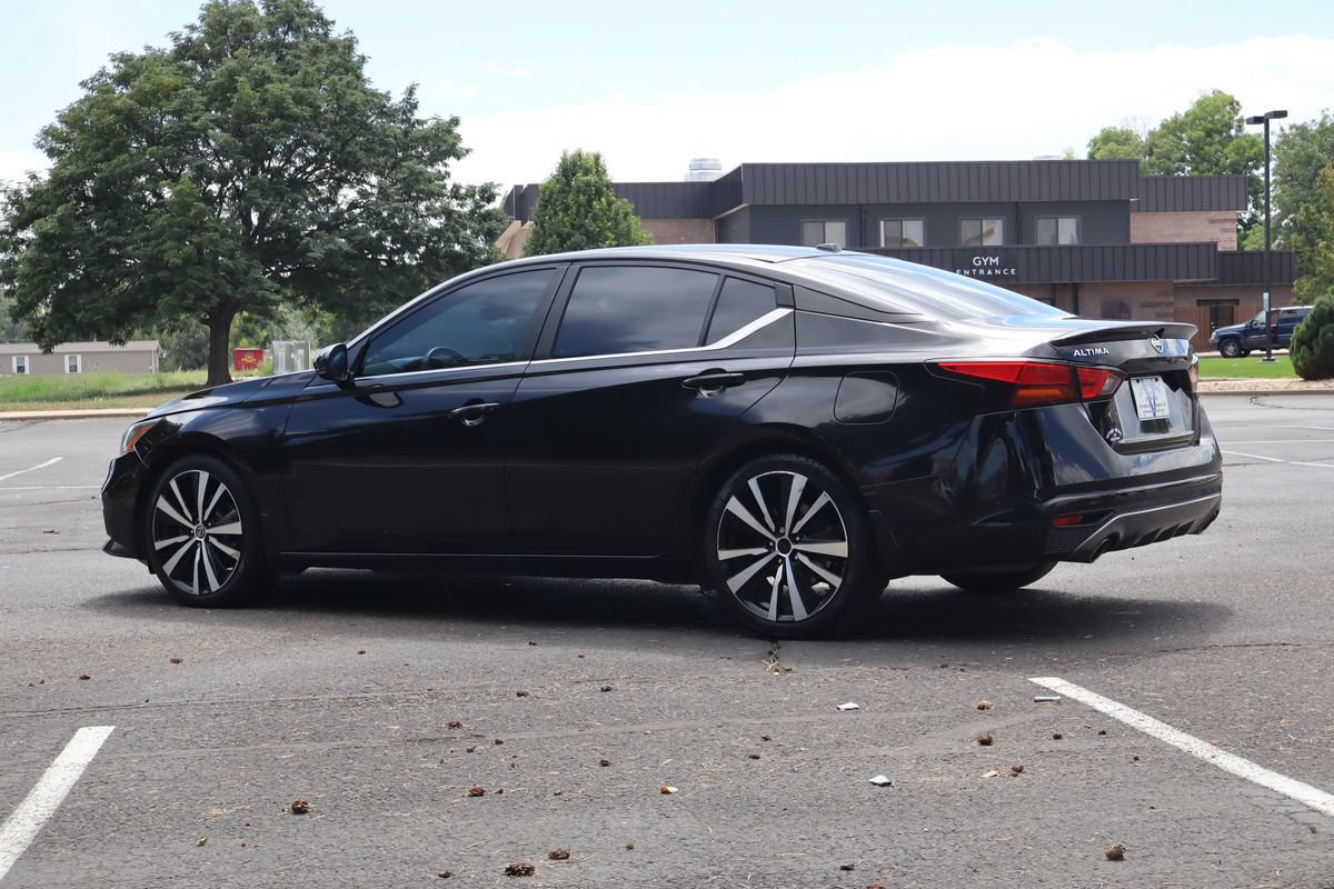 Used 2020 Nissan Altima 2.5 SR w/ Premium Package FWD image 7