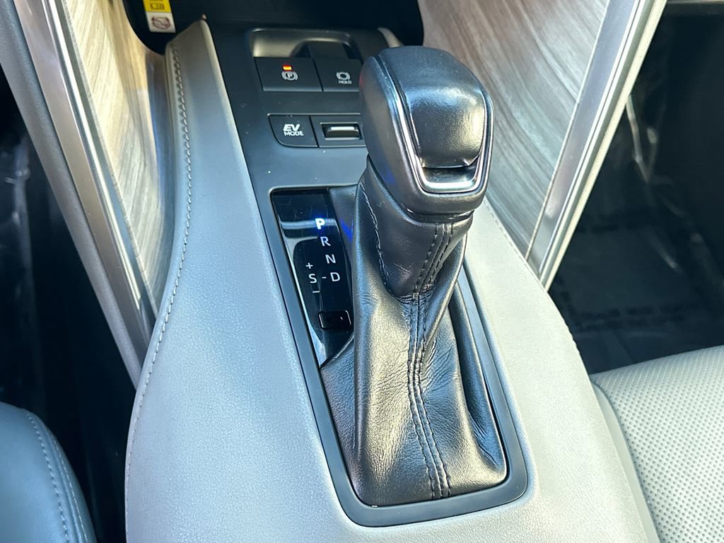 Certified 2022 Toyota Venza Limited image 31