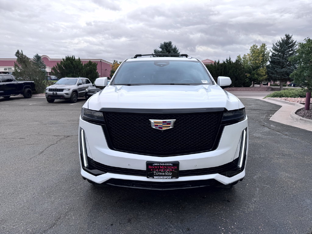 Used 2023 Cadillac Escalade Sport AWD/4WD image 3