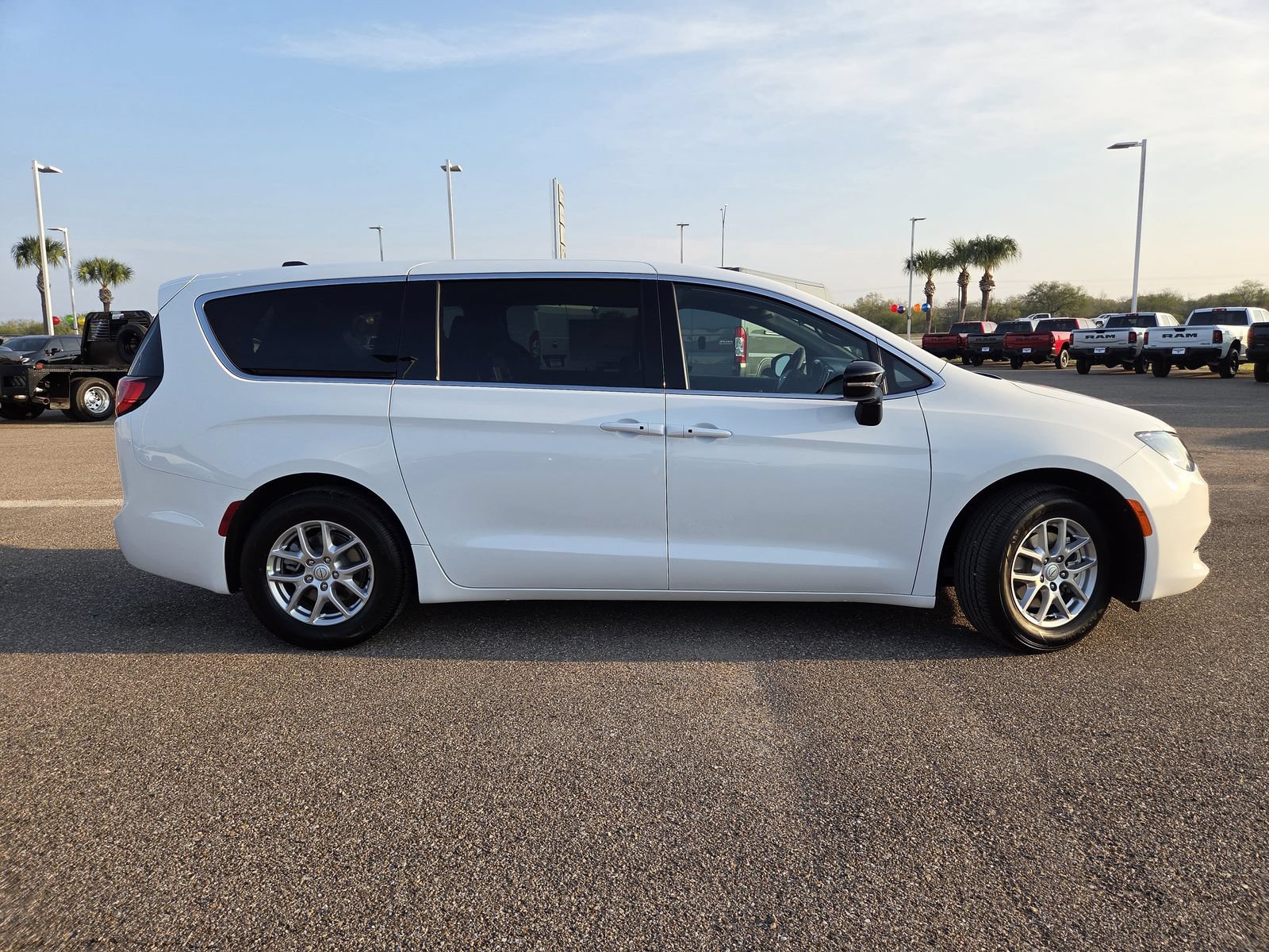 New 2026 Chrysler Voyager LX FWD image 8