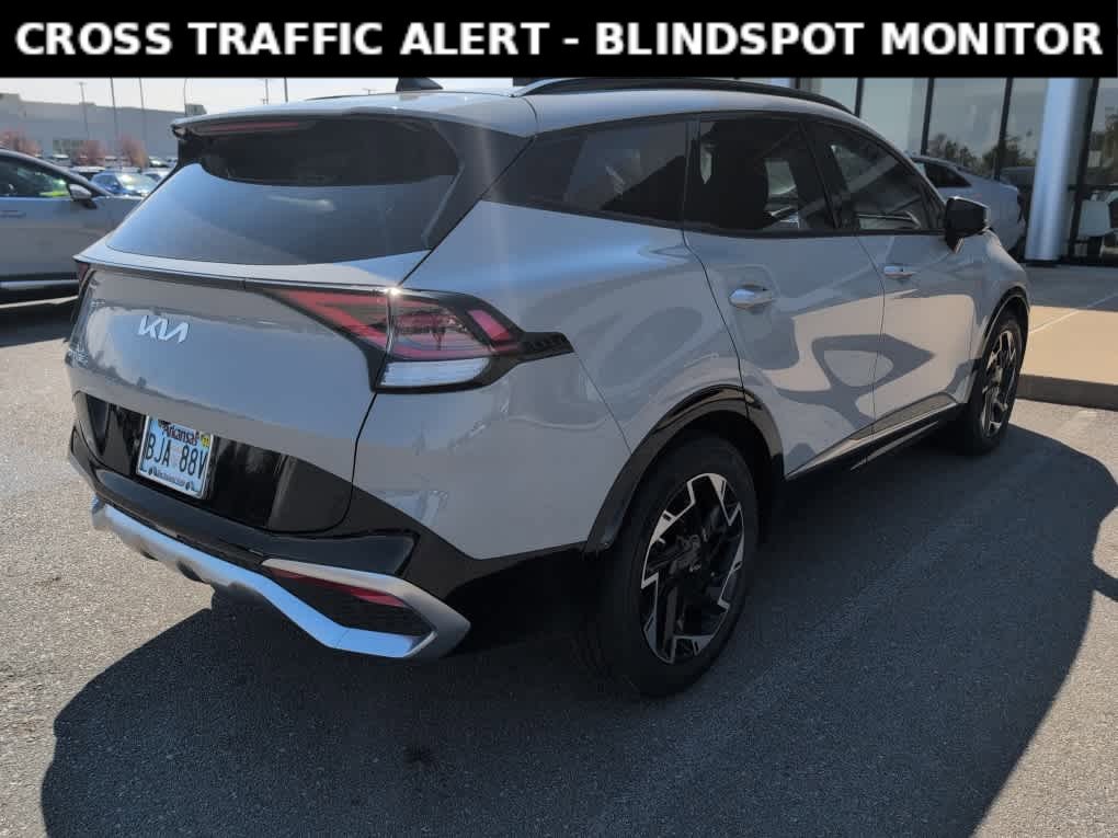 Used 2023 Kia Sportage SX image 4