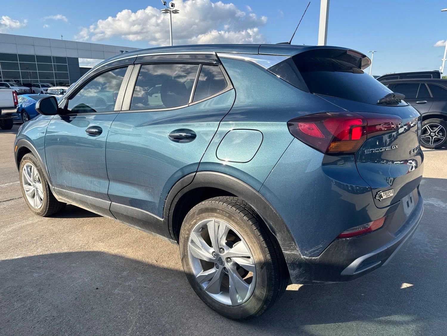 Used 2024 Buick Encore GX Preferred FWD image 5